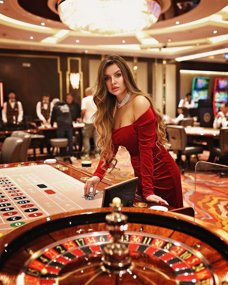 Android phone displaying live bingo APK install screen step for Philippines users